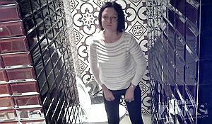 Видео скрыто снятое в женском туалете