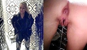 Спрятав камеру в туалете подсмотрели за писающей блондинкой